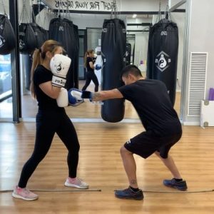 golpes al cuerpo y desplazamientos